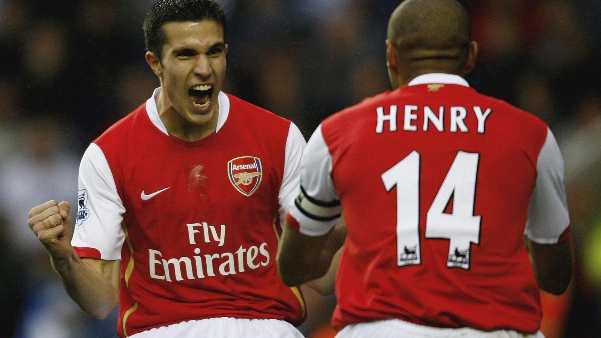 利物浦球迷对阿诺德的不满情绪愈加激烈，利物浦 阿诺德